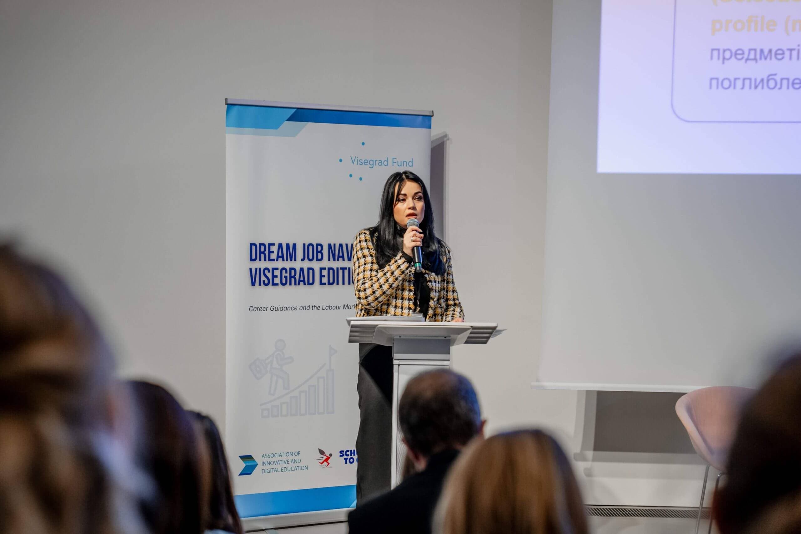 Виступ представниці проєкту Dream Job Navigator на конференції у Братиславі